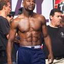 Mayweather and Berto Make Weight For Fight