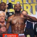 Mayweather and Berto Make Weight For Fight