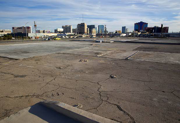 A view of vacant land, formerly industrial property, near Spring Mountain Road and Valley View Boulevard on Monday, Jan. 25, 2016. Fore Property Co. has purchased 6.5 acres near Chinatown for a new apartment development.