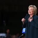 Hillary Clinton Campaigns With Bill and Chelsea