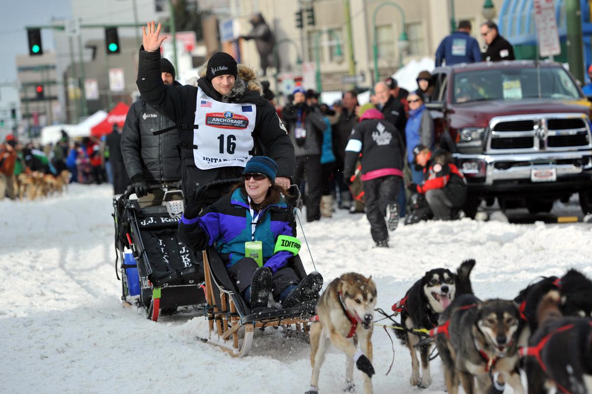 Mushers set off as Iditarod race begins Las Vegas Sun Newspaper