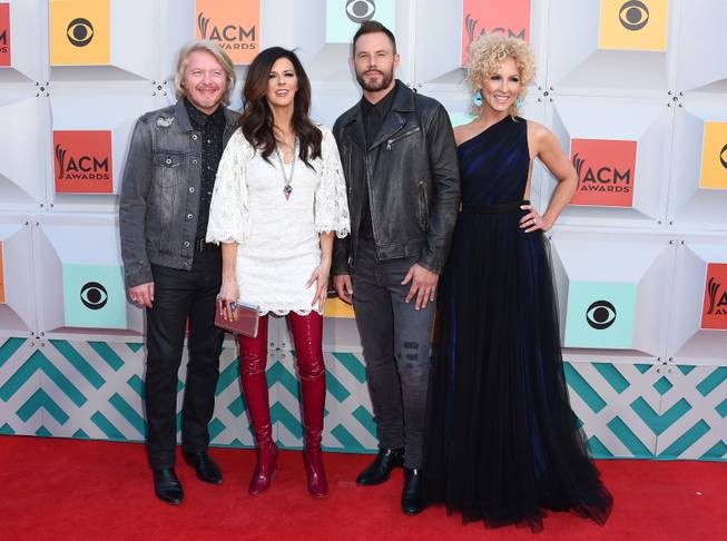 Little Big Town arrives at the 51st annual Academy of ...