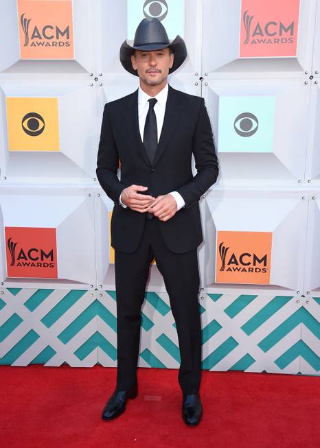 Tim McGraw arrives at the 51st annual Academy of Country ...