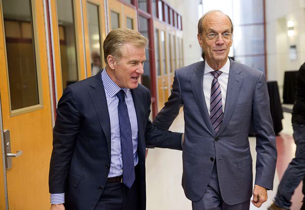 Rob Goldstein, left, president/COO of Las Vegas Sands, chats with Mike Sloan, senior vice president of Government Relations for Station Casinos, after a presentation at the Southern Nevada Tourism Infrastructure Committee meeting at UNLV Thursday, Aug. 25, 2016.