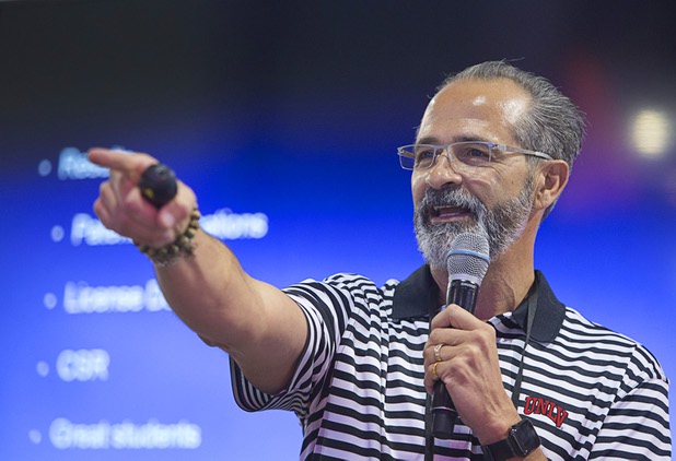 Robert Rippee, director of the Hosptality Innovation Lab and eSports Lab at UNLV, speaks at the Innovation Lab booth during the Global Gaming Expo (G2E) convention at the Sands Expo and Convention Center Wednesday, Sept. 28, 2016.