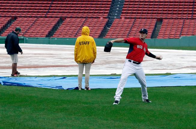 Rain delay for Red Sox, Indians
