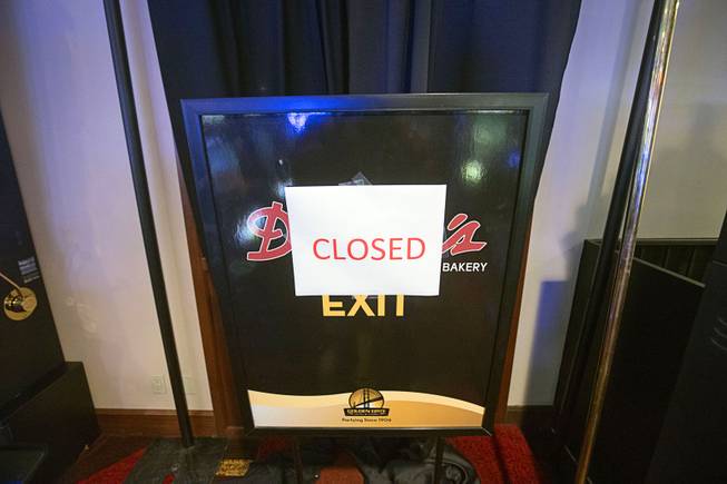 A sign and black curtains block an exit from Du-Par’s restaurant at the Golden Gate in downtown Las Vegas Tuesday, Feb. 7, 2017.  The restaurant and bakery closed at short notice Tuesday night. 
