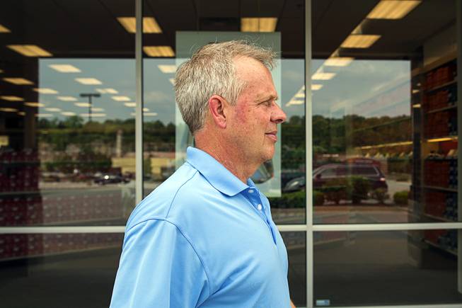 Steve Mitchener, who developed the Sciddy app last year, in a shopping center in Fenton, Mo., May 10, 2017. The app, which uses GPS technology to detect discounts in stores for people 50 and up, was developed to eliminate the “out of sight, out of mind” nature of senior discounts. 