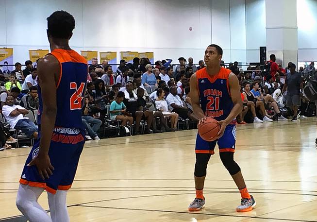 Class of 2017 prospect Matt Mitchell lines up a shot during warmups at the Adidas Summer Championships at the Cashman Center on Wednesday, July 26, 2017.