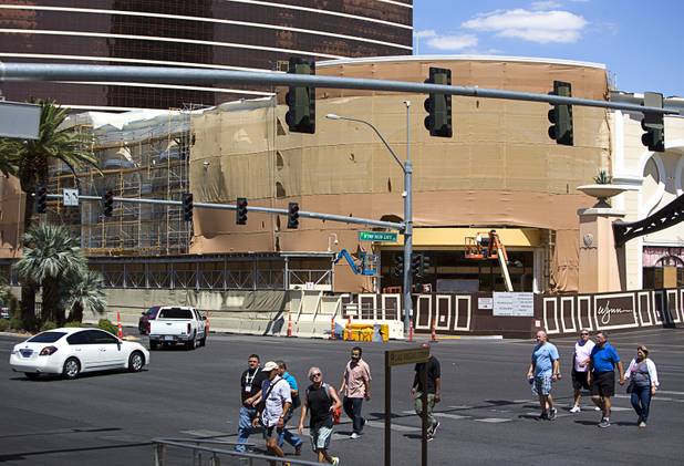 A view of retail space under construction between the Encore and Wynn hotel towers on the Las Vegas Strip Tuesday, Aug. 8, 2017.