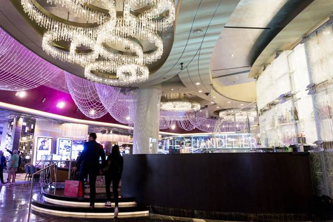 Renowned Chandelier Bar Refreshed To Fit In With Other Changes At Cosmopolitan Las Vegas Sun Newspaper