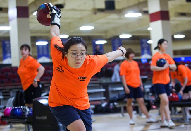 Da Wun Jung of South Korea practices for the World Bowling Championships at the South Point Bowling Plaza Wednesday, Nov. 22, 2017. The tournament runs Nov. 23 though Dec. 4 and will feature 390 bowlers from 42 countries.