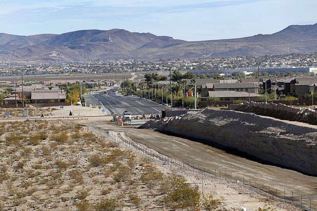 A view of the intersection of Las Vegas Boulevard South and Starr Avenue is shownThursday, Nov. 30, 2017.