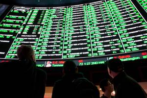 Super Bowl Prop Bets at Westgate Superbook - Las Vegas Sun News