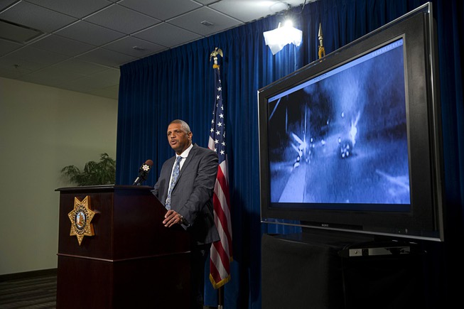 Las Vegas Metro Police Capt. Robert Plummer discusses the investigation ...