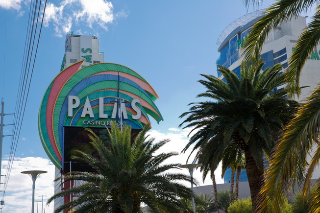 Palms Casino Resort removes the 14 foot tall letters from ...