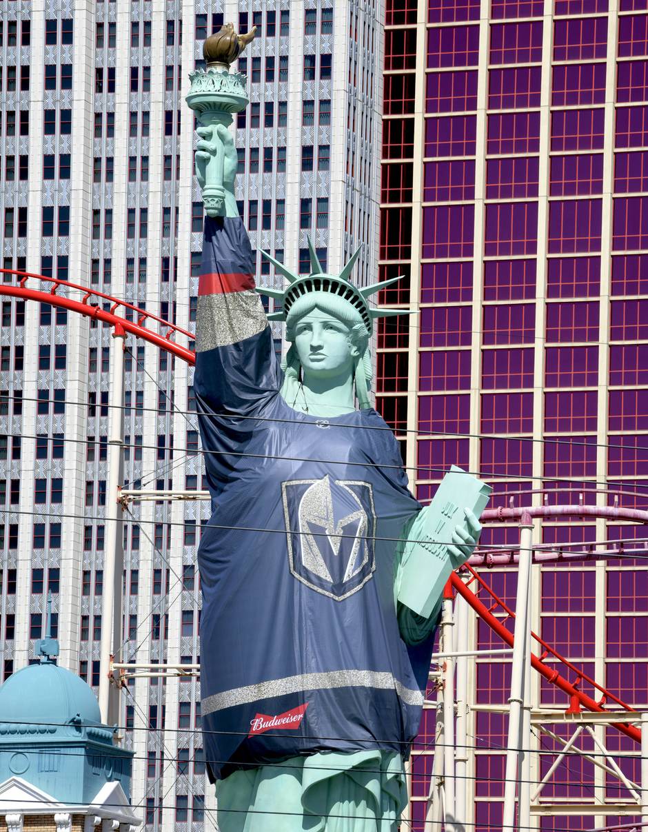 Las Vegas Statue Of Liberty Dons Vegas Golden Knights Jersey 