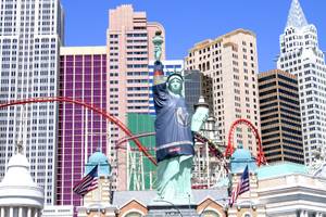 Las Vegas Review-Journal on X: Even Lady Liberty is a @GoldenKnights fan!  @NYNYVegas added a #GoldenKnights jersey to The Statue of Liberty just in  time for game two of the #StanleyCup playoffs