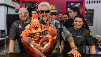 Christina Aguilera is coming to the Colosseum this fall.