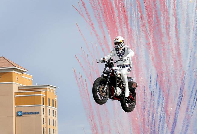 Travis Pastrana jumps 52 crushed cars in a lot east ...