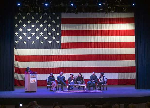Liz Sorenson, left, introduces a panel during a Nevada AFL/CIO Raising Wages Summit at the College of Southern Nevada, Cheyenne Campus, Tuesday, Jan 12, 2016. STEVE MARCUS