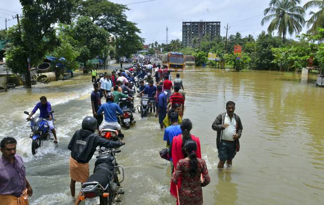 India flooding 081818