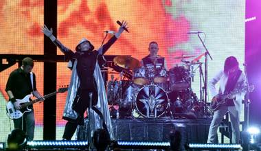 The Smashing Pumpkins, shown performing August 31 in Los Angeles, satisfied fans at T-Mobile Arena September 2.