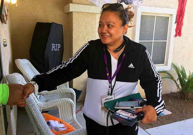 Door To Door Canvassers Hope Efforts Influence Asian Americans At Polls Las Vegas Sun Newspaper