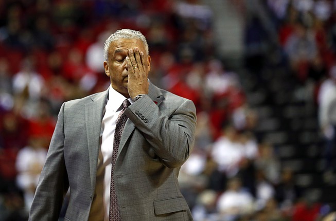 UNLV Rebels head coach Marvin Menzies reacts to play during ...