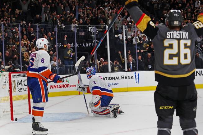 Vegas Golden Knights Defeat New York Islanders, 4-2