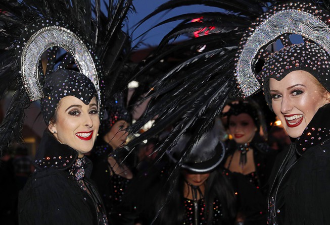 Showgirls brave the cold weather for a Legends in Concert ...