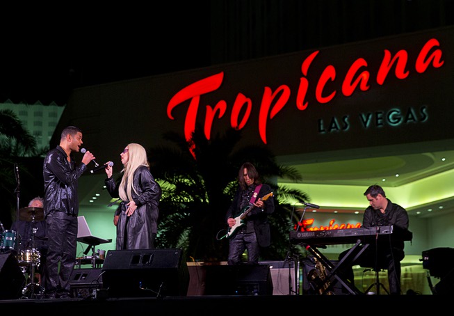 Legends In Concert Kick Off At The Tropicana Tierney Allen As Lady
