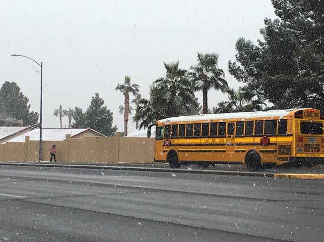 Snow falls in the Las Vegas Valley on Thursday, Feb. 21, 2019.
