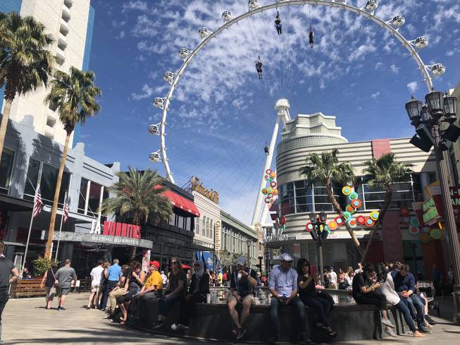 It's the right time of year to hang out at the Linq Promenade.