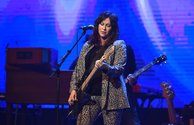 Alanis Morissette Performs at The Pearl