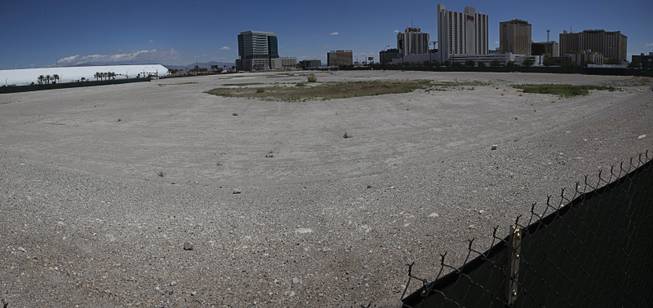 A view of vacant land at Symphony Park in downtown Las Vegas, May 21, 2019. Auric, a luxury, mid-rise apartment complex by Southern Land Company (SLC), will be built on six acres of vacant land north of the Smith Center for the Performing Arts.