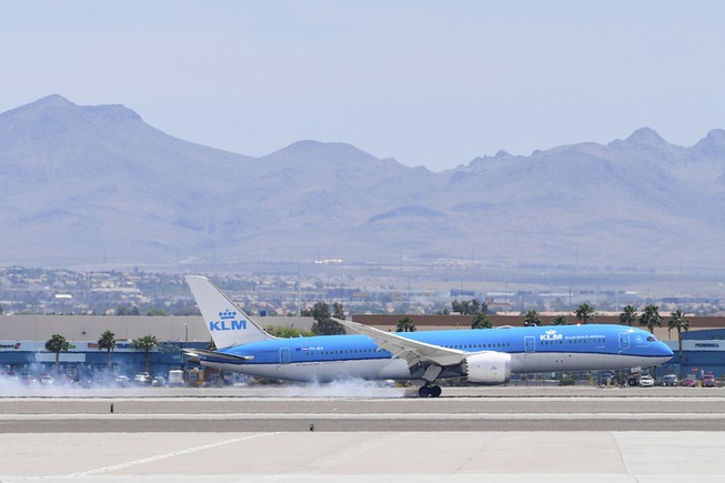 KLM Royal Dutch Airlines Flight 635 touches down at McCarran ...