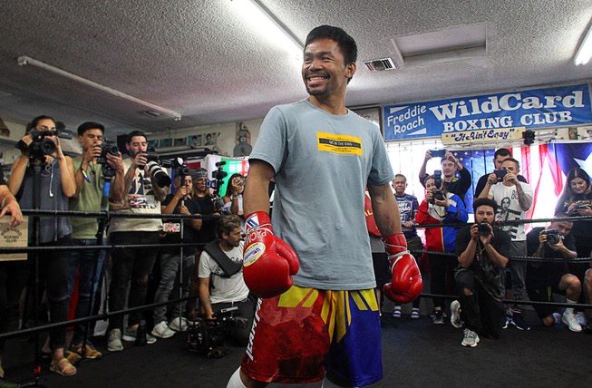 July 10, 2019, Hollywood,Ca. --- Manny Pacquiao trains during media ...