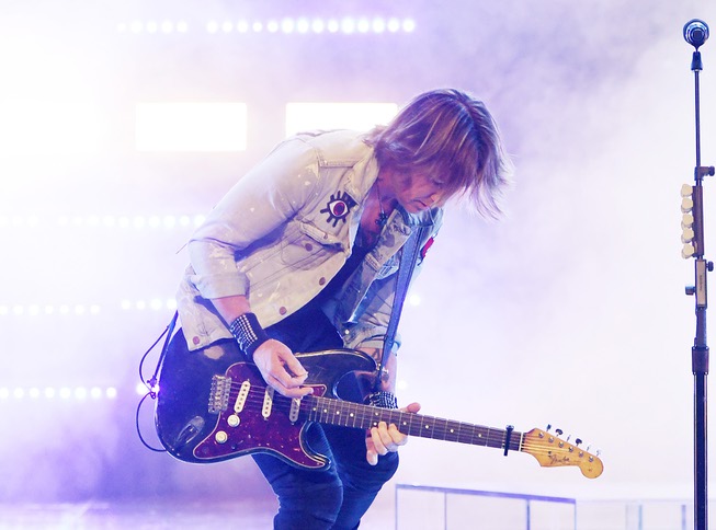 Country music star Keith Urban performs during his 
