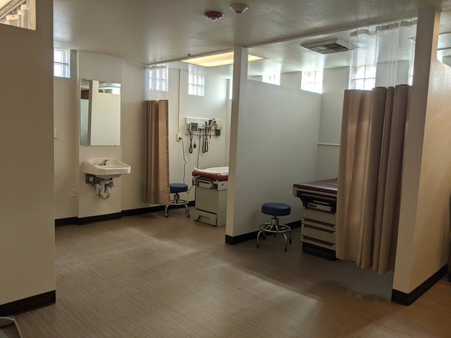 The Stallman Touro Clinic at Shade Tree in North Las Vegas spans 740 square feet, with three examination rooms, a laboratory, reception area and nurses station.