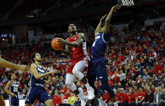 UNLV's Amauri Hardy (3) lays up the ball during a ...