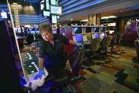 Según el informe “Estado de los estados en 2025” publicado recientemente por la American Gaming Association, la industria del juego comercial en Estados Unidos generó casi 72 billones de dólares en ingresos en 2024. Esto supone el cuarto año consecutivo de ingresos récord.

