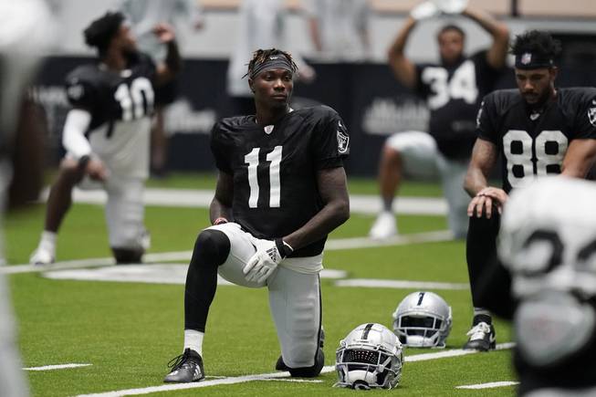Big day for Henry Ruggs as Raiders stage mock game at Allegiant - Las Vegas Sun Newspaper