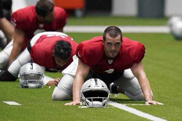 Watch: Raiders take part in first practice at Allegiant Stadium