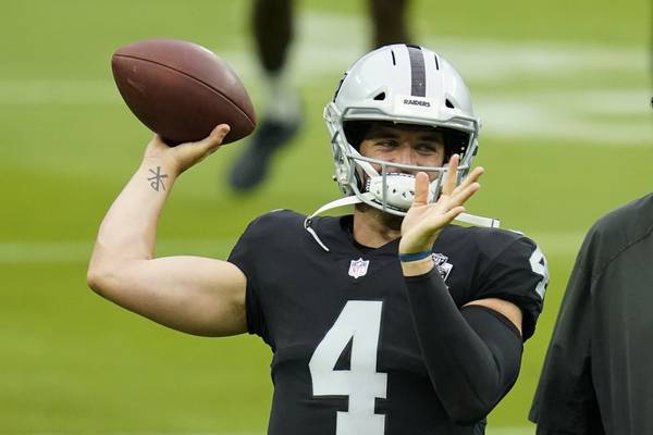 Top Shots: The 30 best photos of QB Derek Carr's 2020 season