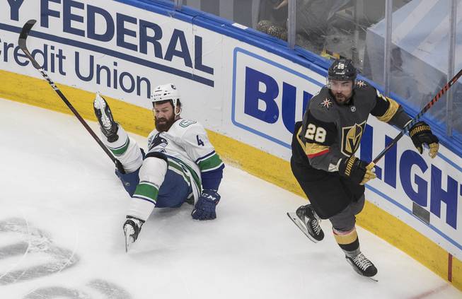 Golden Knights Beat Vancouver Canucks 5-0