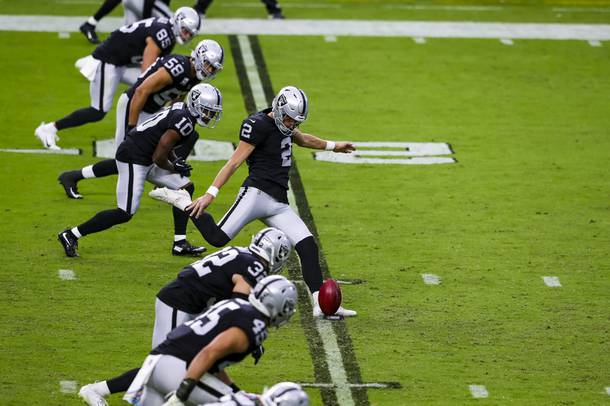 Photograph: Raiders vs Buccaneers - Las Vegas Weekly