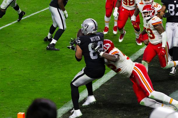 Photograph: Las Vegas Raiders Against Kansas City Chiefs At Allegiant  Stadium - Las Vegas Weekly