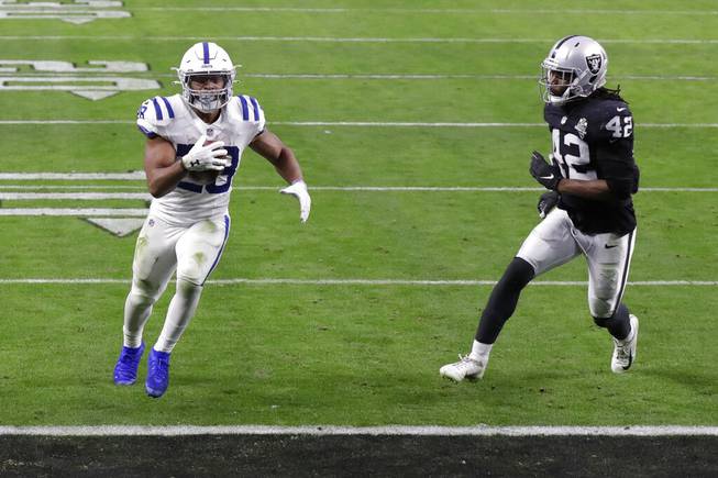 Raiders fall to Colts