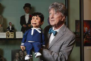 Ventriloquist Valentine Vox